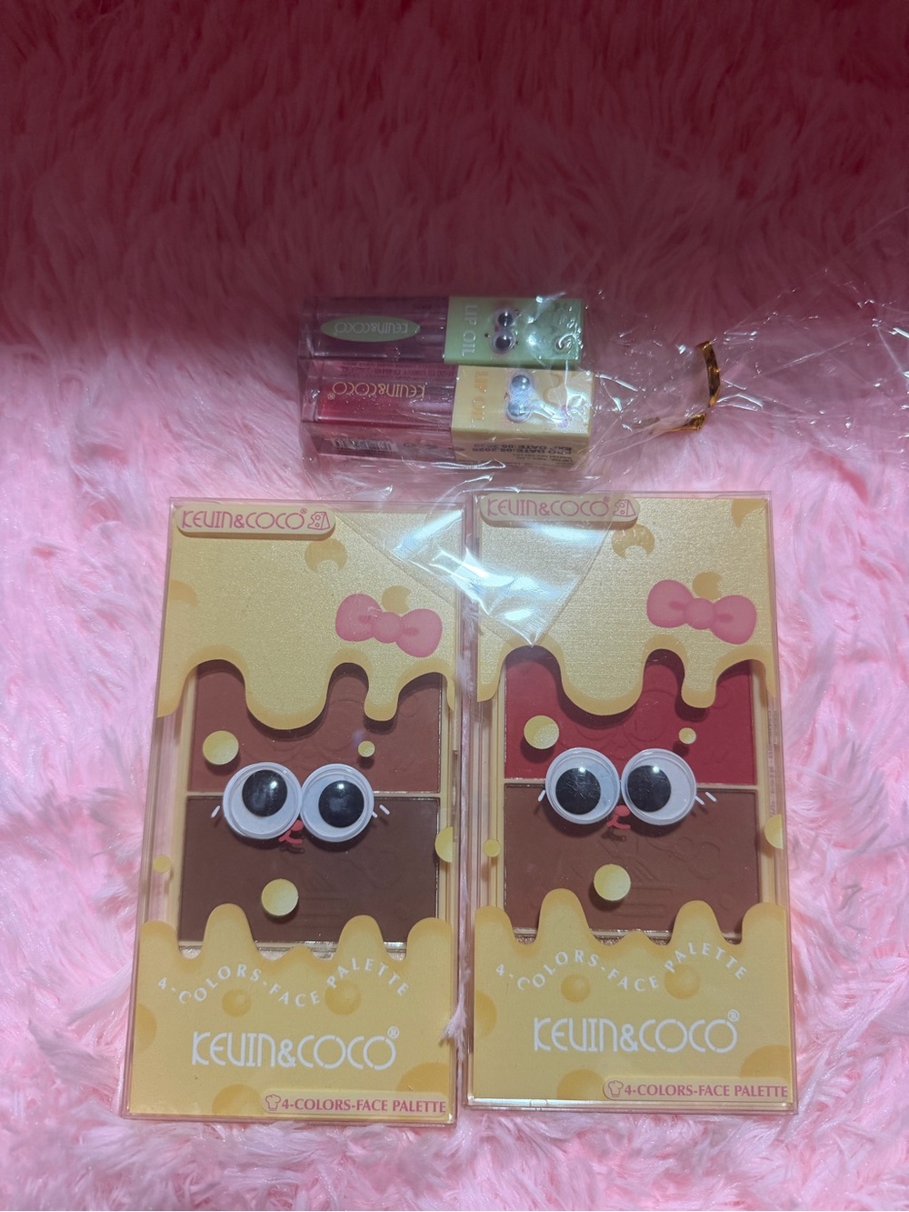 Kevin & Coco Playful Blush Palette Duo in Pink and Brown